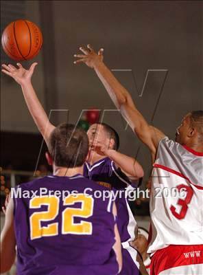 Thumbnail 1 in Oakland Tech vs. Woodrow Wilson (St. Hope Holiday Classic) photogallery.