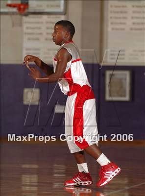 Thumbnail 3 in Oakland Tech vs. Woodrow Wilson (St. Hope Holiday Classic) photogallery.