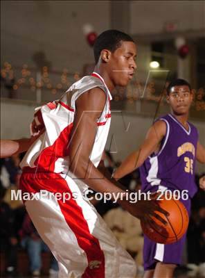 Thumbnail 3 in Oakland Tech vs. Woodrow Wilson (St. Hope Holiday Classic) photogallery.
