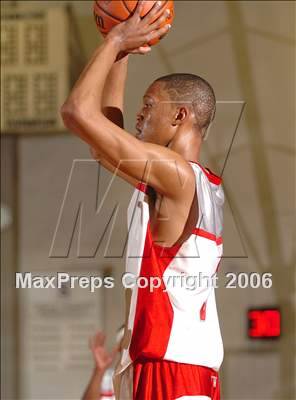 Thumbnail 2 in Oakland Tech vs. Woodrow Wilson (St. Hope Holiday Classic) photogallery.