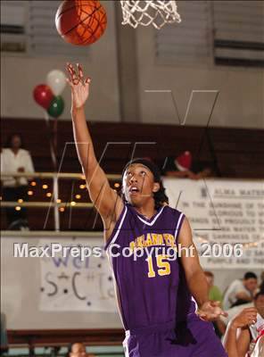 Thumbnail 2 in Oakland Tech vs. Woodrow Wilson (St. Hope Holiday Classic) photogallery.