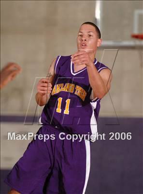 Thumbnail 2 in Oakland Tech vs. Woodrow Wilson (St. Hope Holiday Classic) photogallery.