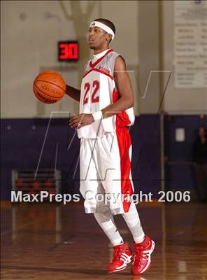 Thumbnail 2 in Oakland Tech vs. Woodrow Wilson (St. Hope Holiday Classic) photogallery.