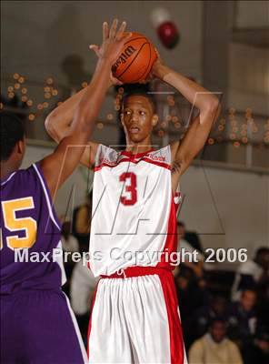 Thumbnail 3 in Oakland Tech vs. Woodrow Wilson (St. Hope Holiday Classic) photogallery.