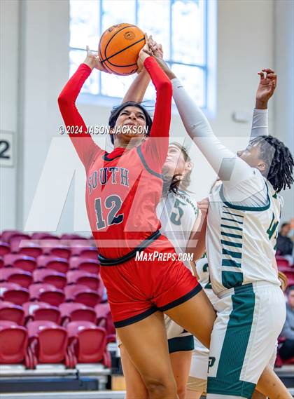 Thumbnail 2 in South Mecklenburg vs. Pinecrest photogallery.