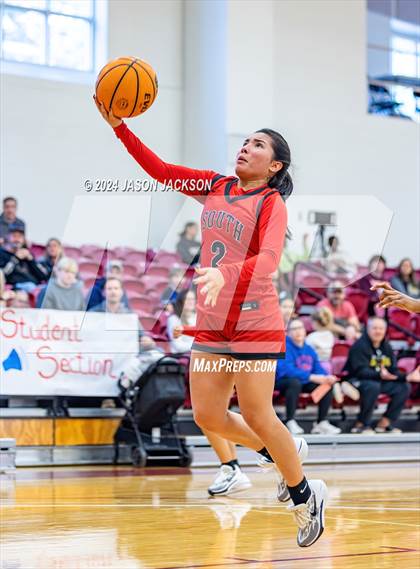 Thumbnail 2 in South Mecklenburg vs. Pinecrest photogallery.