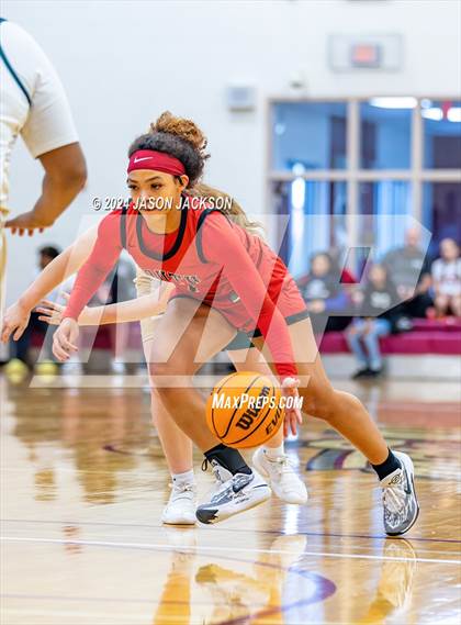 Thumbnail 2 in South Mecklenburg vs. Pinecrest photogallery.