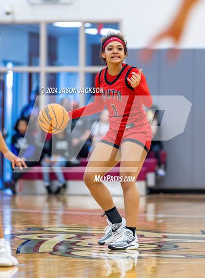 Thumbnail 3 in South Mecklenburg vs. Pinecrest photogallery.