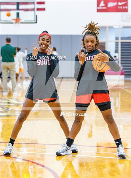 Thumbnail 1 in South Mecklenburg vs. Pinecrest photogallery.