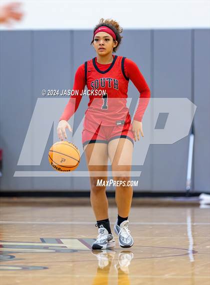 Thumbnail 2 in South Mecklenburg vs. Pinecrest photogallery.