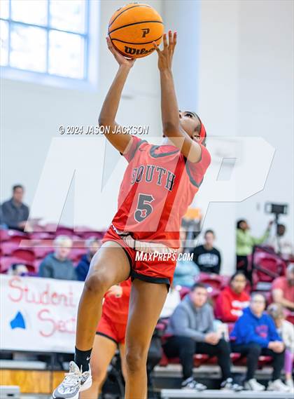 Thumbnail 3 in South Mecklenburg vs. Pinecrest photogallery.