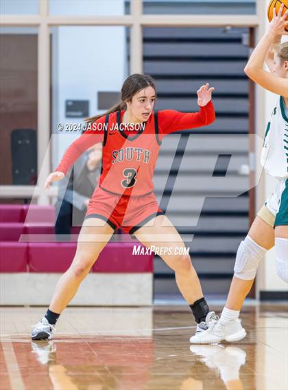 Thumbnail 1 in South Mecklenburg vs. Pinecrest photogallery.