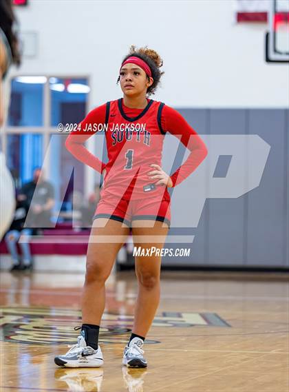 Thumbnail 1 in South Mecklenburg vs. Pinecrest photogallery.