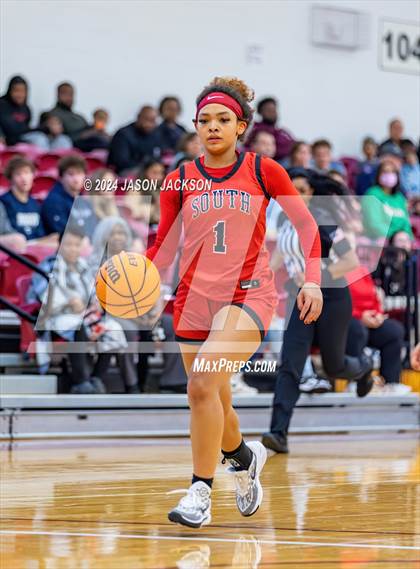 Thumbnail 1 in South Mecklenburg vs. Pinecrest photogallery.