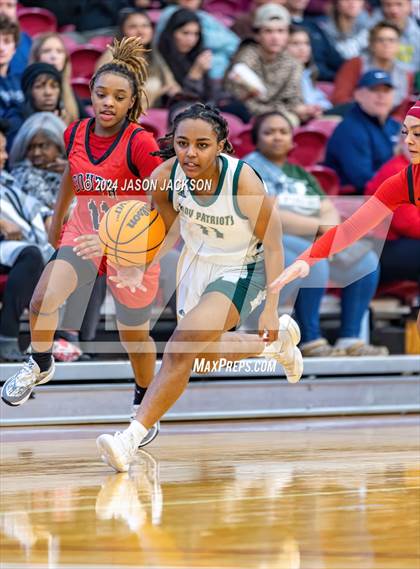 Thumbnail 1 in South Mecklenburg vs. Pinecrest photogallery.