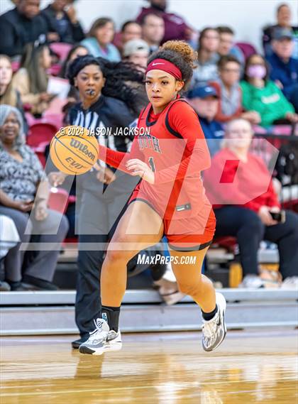 Thumbnail 1 in South Mecklenburg vs. Pinecrest photogallery.