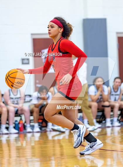 Thumbnail 1 in South Mecklenburg vs. Pinecrest photogallery.