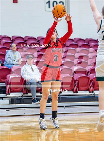 Thumbnail 3 in South Mecklenburg vs. Pinecrest photogallery.