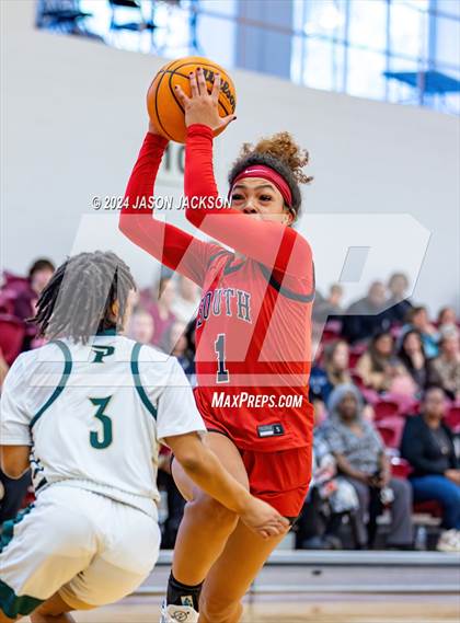 Thumbnail 1 in South Mecklenburg vs. Pinecrest photogallery.