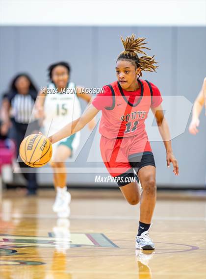 Thumbnail 1 in South Mecklenburg vs. Pinecrest photogallery.