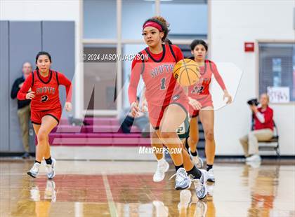 Thumbnail 2 in South Mecklenburg vs. Pinecrest photogallery.