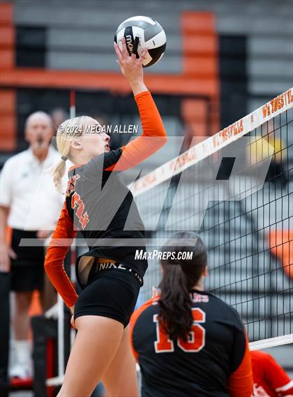 Thumbnail 3 in Waynesville @ Carlisle photogallery.