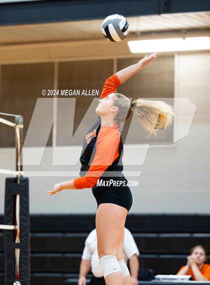 Thumbnail 3 in Waynesville @ Carlisle photogallery.