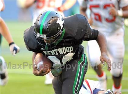 Thumbnail 1 in Kennedy vs. Kentwood (Emerald City Kickoff Classic) photogallery.