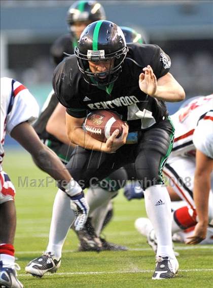 Thumbnail 3 in Kennedy vs. Kentwood (Emerald City Kickoff Classic) photogallery.