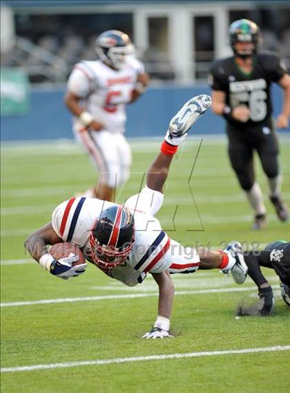 Thumbnail 1 in Kennedy vs. Kentwood (Emerald City Kickoff Classic) photogallery.