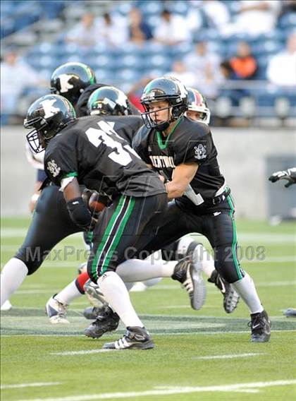 Thumbnail 2 in Kennedy vs. Kentwood (Emerald City Kickoff Classic) photogallery.