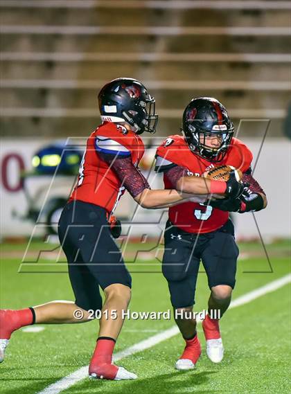 Thumbnail 2 in Sonora vs. Eastland (UIL 3A Area Playoff) photogallery.