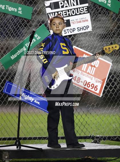Thumbnail 3 in Phoebus @ Oscar Smith photogallery.