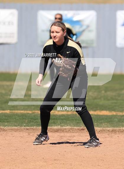Thumbnail 2 in Lake Cormorant vs Truman (Truman Round Robin Tournament) photogallery.