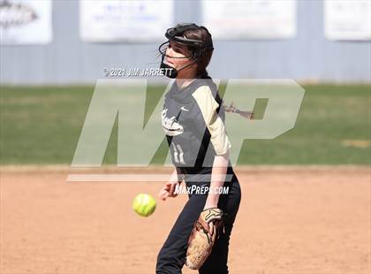 Thumbnail 2 in Lake Cormorant vs Truman (Truman Round Robin Tournament) photogallery.