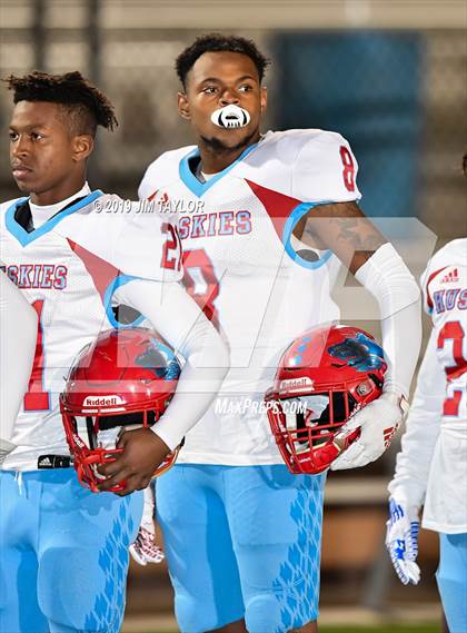Thumbnail 2 in Hirschi @ Mineral Wells photogallery.