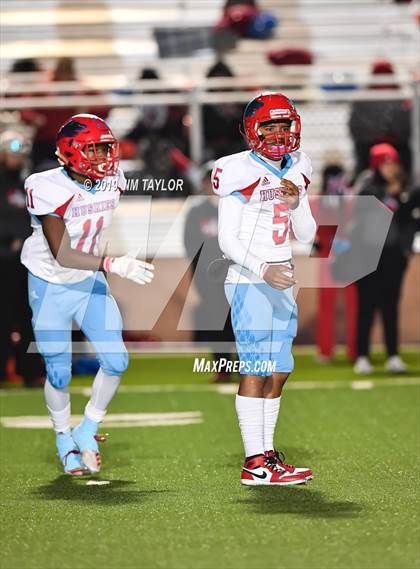 Thumbnail 3 in Hirschi @ Mineral Wells photogallery.