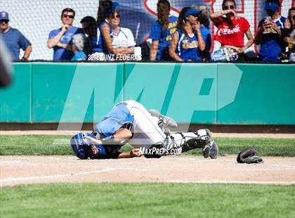 Thumbnail 3 in Foothill vs. De La Salle (CIF NCS D1 Final) photogallery.