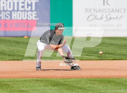 Thumbnail 2 in Foothill vs. De La Salle (CIF NCS D1 Final) photogallery.