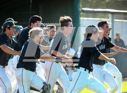 Thumbnail 3 in Foothill vs. De La Salle (CIF NCS D1 Final) photogallery.