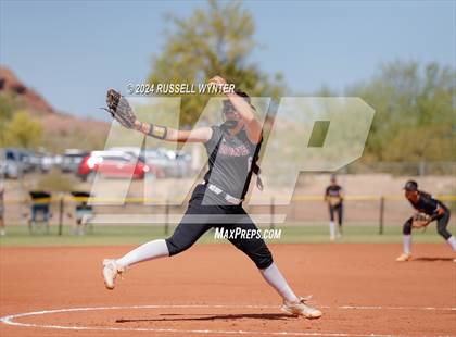 Thumbnail 1 in Willow Canyon @ Desert Mountain photogallery.