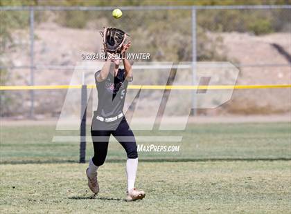Thumbnail 1 in Willow Canyon @ Desert Mountain photogallery.