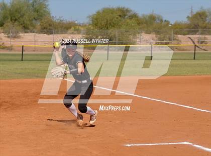Thumbnail 1 in Willow Canyon @ Desert Mountain photogallery.