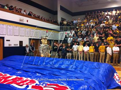 Thumbnail 1 in Helias TOC Ceremony photogallery.