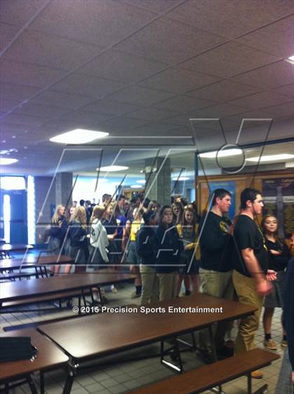 Thumbnail 1 in Helias TOC Ceremony photogallery.