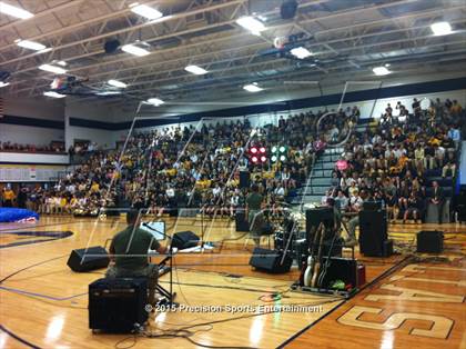 Thumbnail 2 in Helias TOC Ceremony photogallery.
