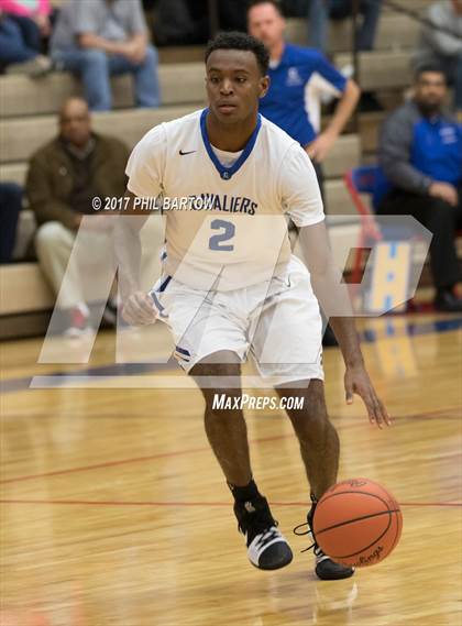 Thumbnail 2 in Chillicothe vs Reynoldsburg (Stephen Gussler Invitational) photogallery.