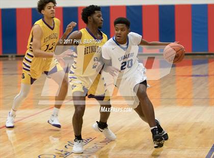Thumbnail 1 in Chillicothe vs Reynoldsburg (Stephen Gussler Invitational) photogallery.