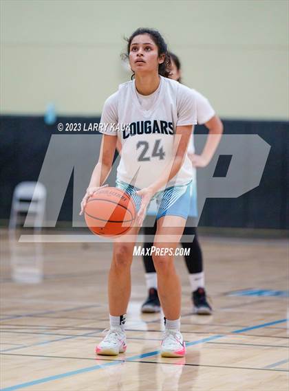 Thumbnail 1 in Caruthers vs Evergreen Valley (CIF Div 3 Round 1) photogallery.