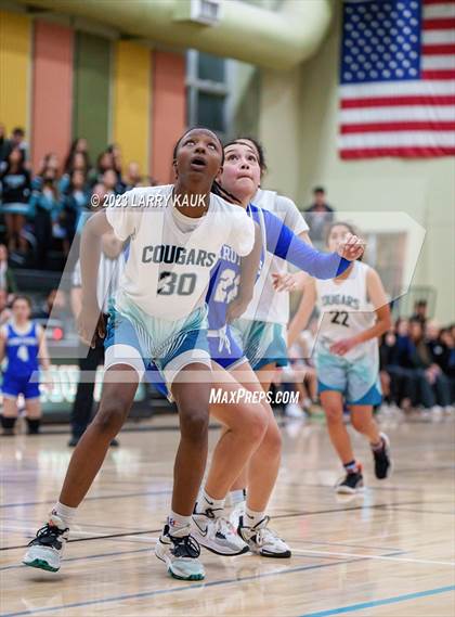 Thumbnail 1 in Caruthers vs Evergreen Valley (CIF Div 3 Round 1) photogallery.